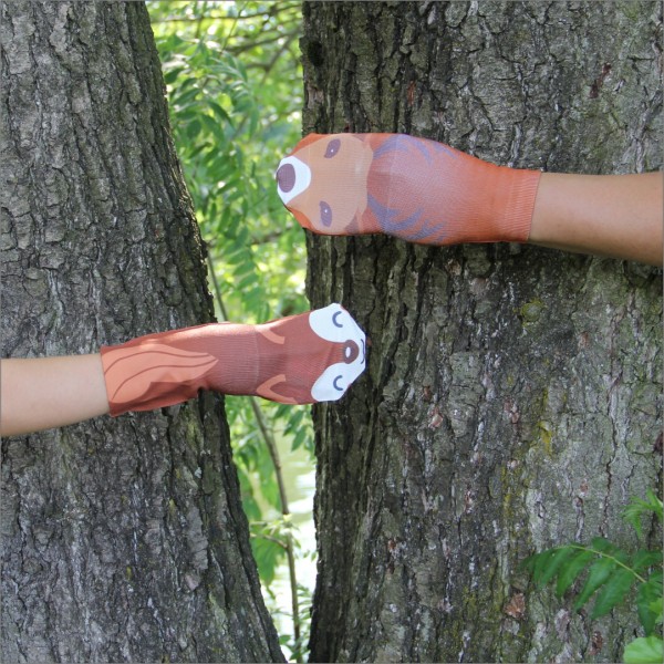 Erzgebirgische Handsocken Eichhörnchen und Hirsch